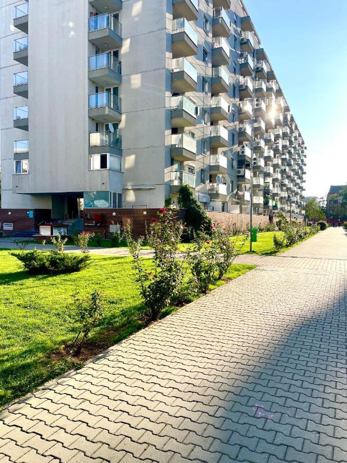 Wood Story - Modern 1Br Apt Near City Center With Parking 부쿠레슈티 외부 사진