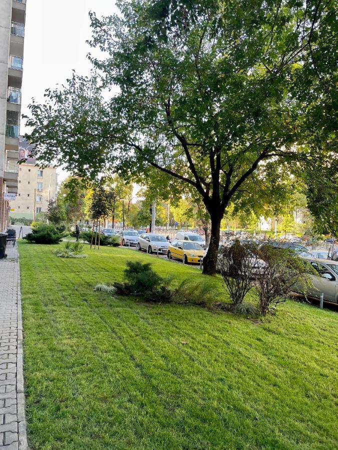 Wood Story - Modern 1Br Apt Near City Center With Parking 부쿠레슈티 외부 사진