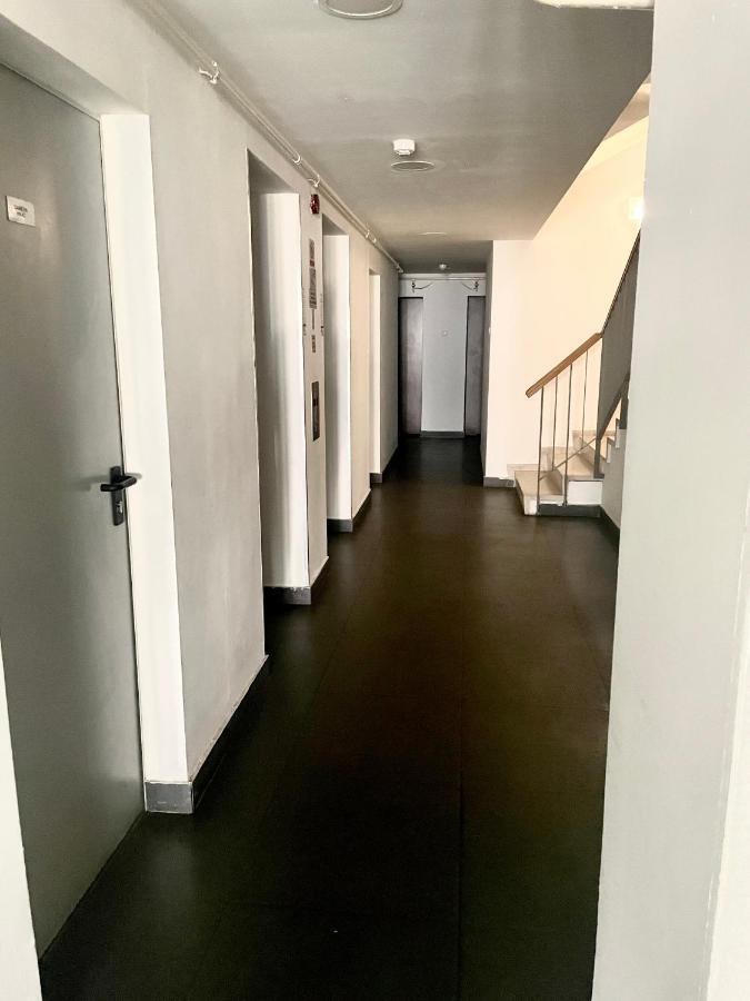 Wood Story - Modern 1Br Apt Near City Center With Parking 부쿠레슈티 외부 사진