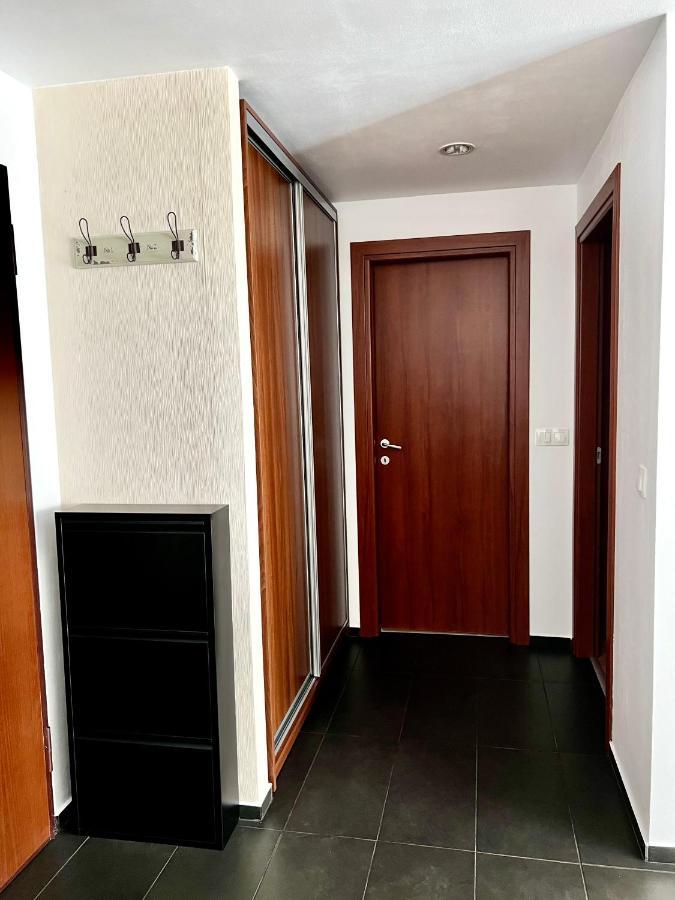 Wood Story - Modern 1Br Apt Near City Center With Parking 부쿠레슈티 외부 사진