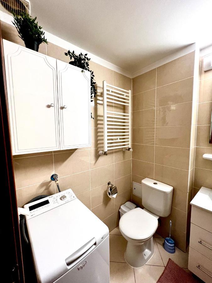 Wood Story - Modern 1Br Apt Near City Center With Parking 부쿠레슈티 외부 사진